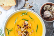 DIY vegan pumpkin soup