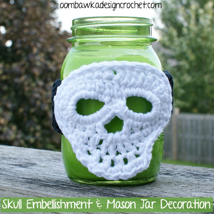 DIY skull lantern (via oombawkadesigncrochet.com)
