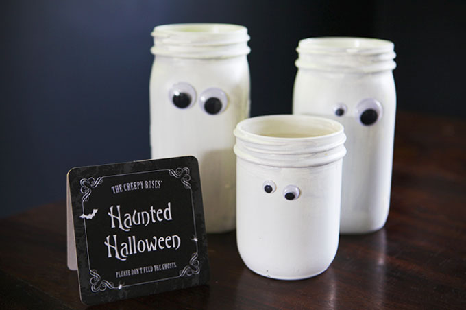 DIY Halloween ghost jars  (via www.evermine.com)