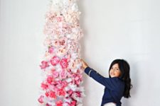 06 an ombre floral Christmas tree from blush to burgundy for a girl’s room