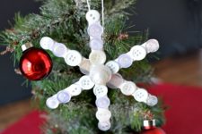 DIY popsicle stick Christmas snowflake ornament