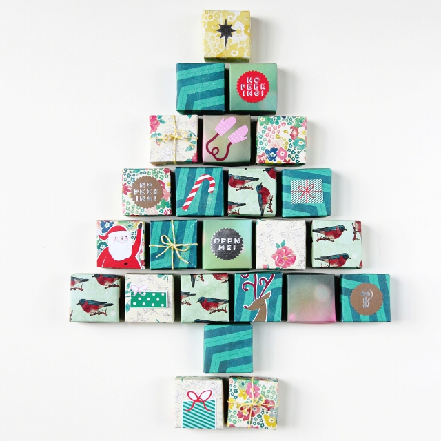 DIY origami box advent calendar (via www.gatheringbeauty.com)