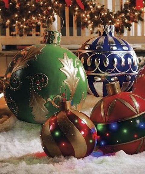 make your lawn super special with colorful giant ornaments with LEDs