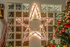 DIY lit up Christmas star wreath