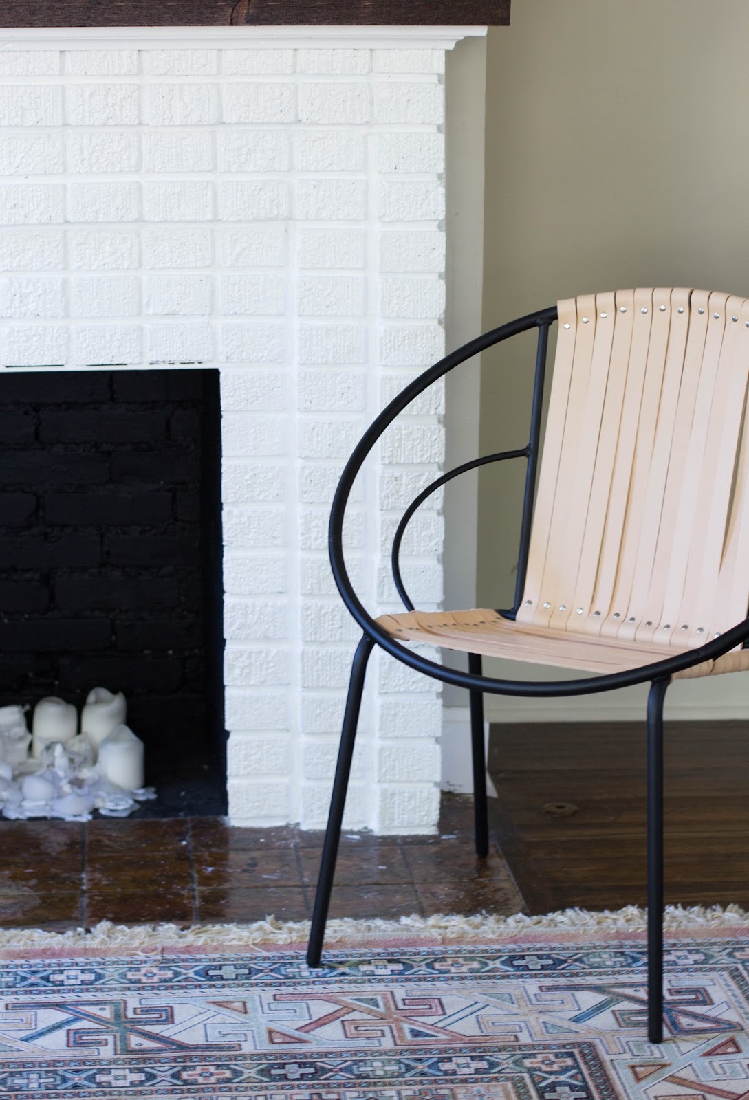 DIY leather Acapulco chair