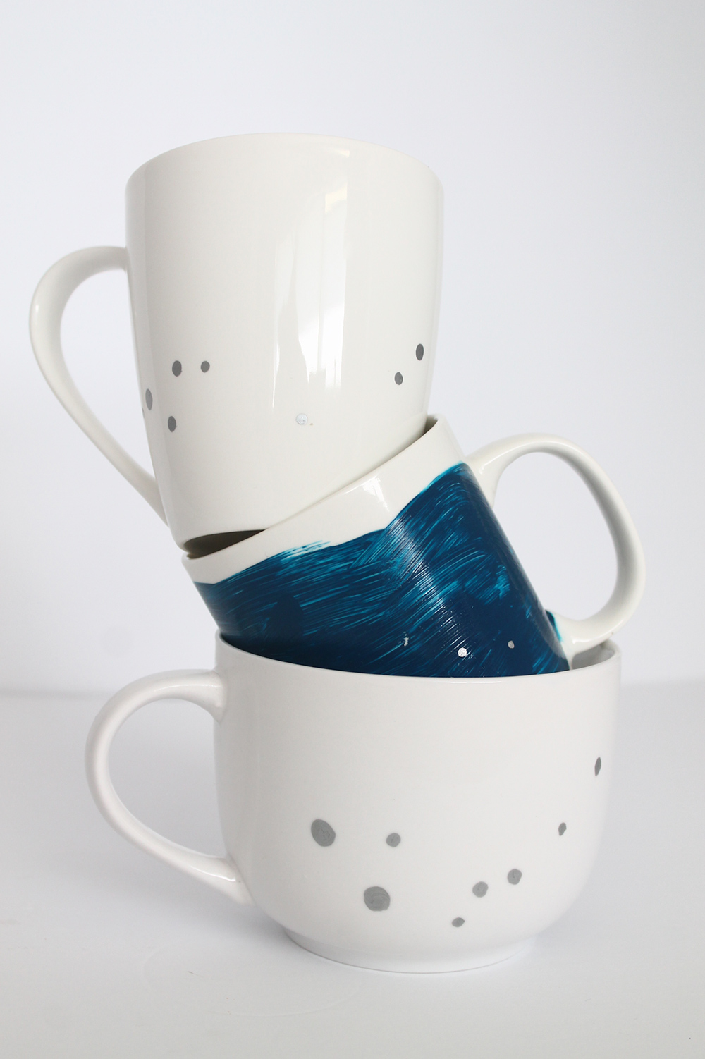 DIY constellation mugs