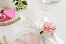 04 a cute and girlish table setting with pink heart-shaped plates and some more pink touches