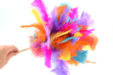 DIY colorful feather cat toy