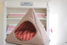 DIY cat tent bed