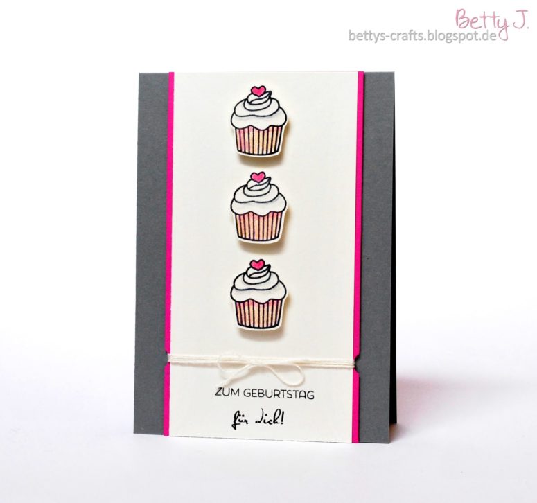 DIY cupcake birthday card (via bettys-crafts.blogspot.ru)