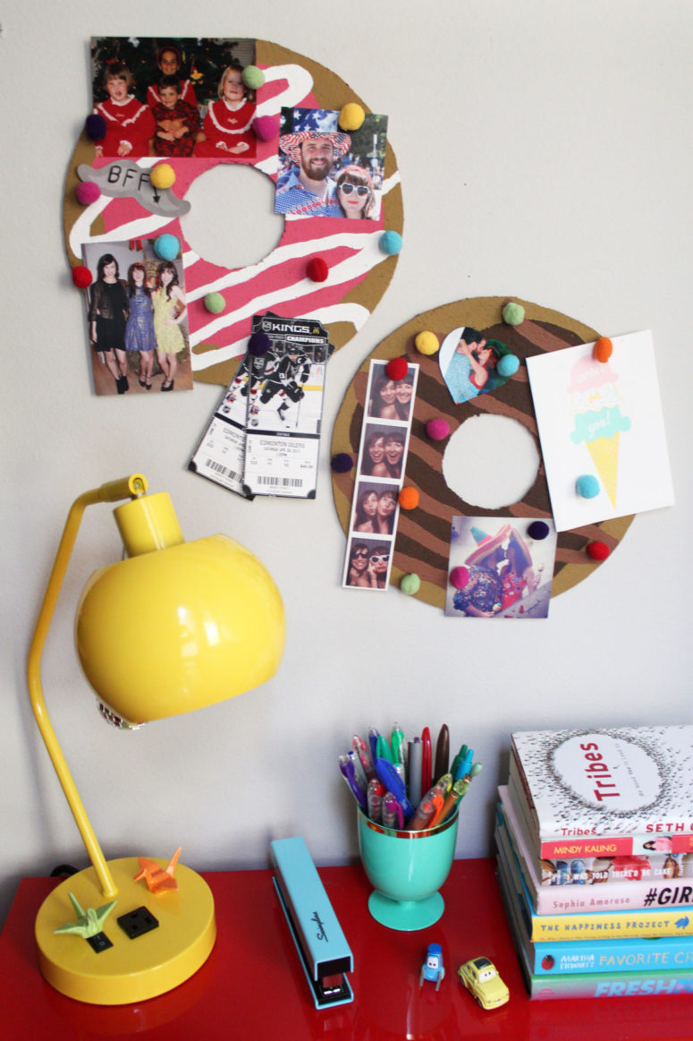 DIY donut pinboards with pompoms (via www.paintthegownred.com)