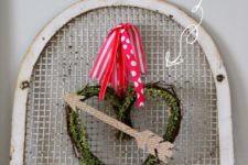 DIY Valentine heart and arrow wreath