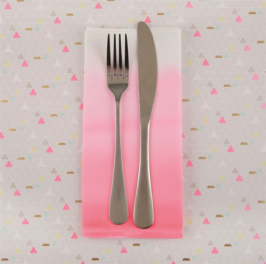 DIY painted ombre napkins