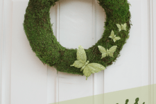 DIY psring moss and sparkling butterfly wreath