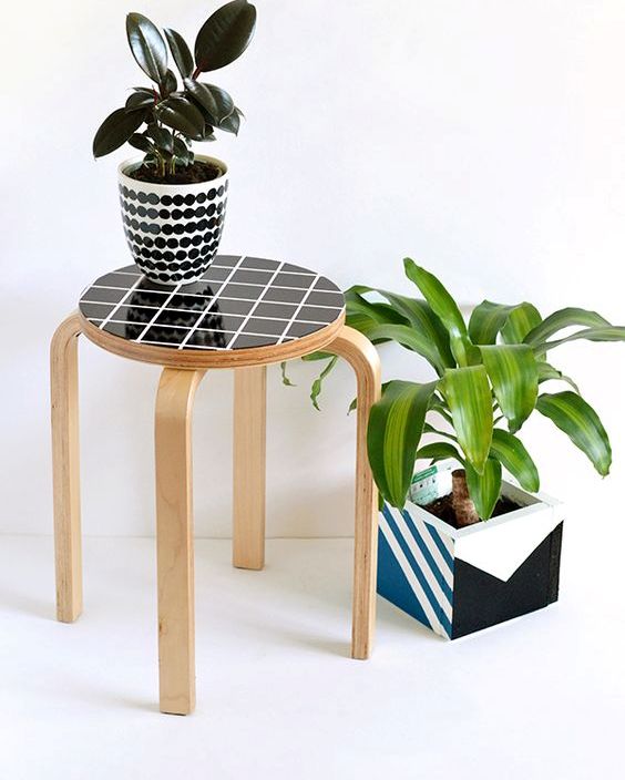 renovate a usual IKEA Frosta stool with black and white windopane stenciling and use it as a stool or a plant stand