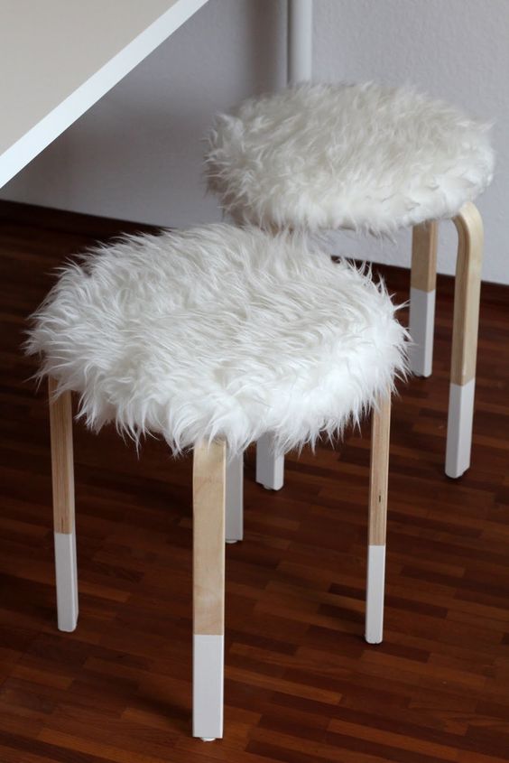 IKEA Frosta stools with dipped legs and faux fur covers are ideal for fall and winter seasons for some warmth