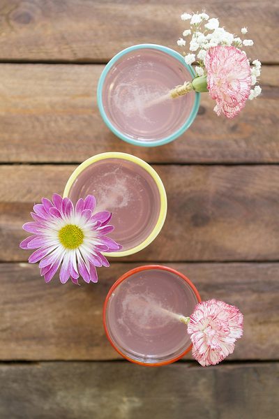 DIY fresh flower drink stirrers