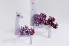 DIY lilac llamas with real lilac