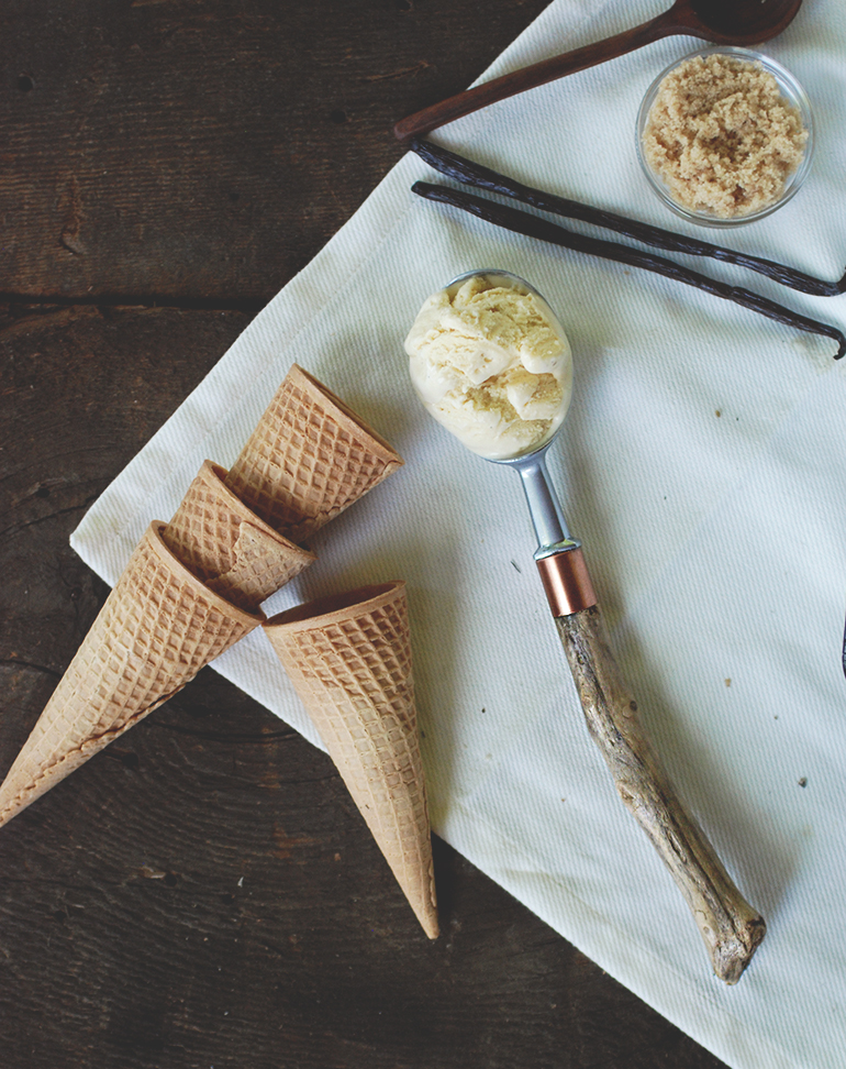 DIY ice cream scoop with driftwood (via themerrythought.com)