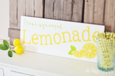 DIY fresh squeezed lemonade sign
