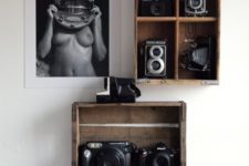 03 rustic box shelves to display cameras and a black and white photo to add style