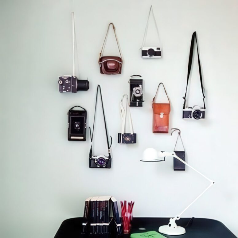 25 Ways To Display Vintage Cameras At Home - Shelterness