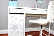 14 IKEA Micke desk spruced up with star-printed adhesive paper for a kids’ space