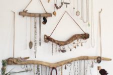 jewelry driftwood display