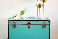 DIY colorful coffee table of a trunk and hairpin legs