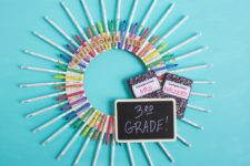 DIY back to school crayon and pencil wreath