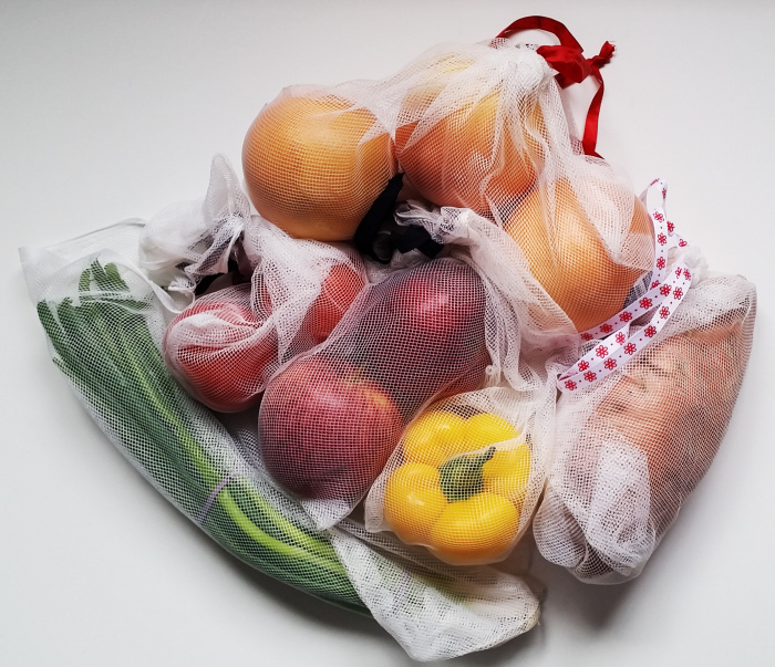 DIY upcycled no wasted produce bags (via awesomesauceasshattery.com)
