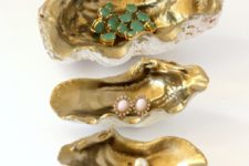 DIY gilded sea shell jewelry holder