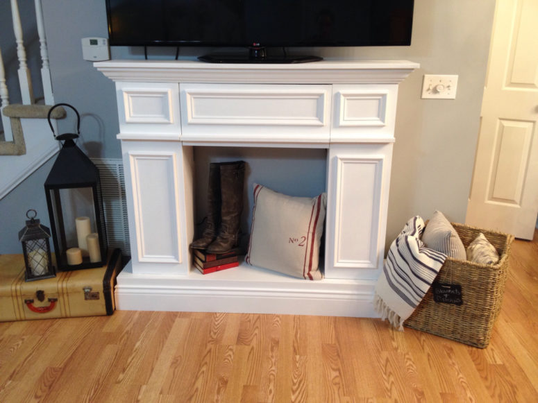 Awesome Diy Faux Fireplaceantels, How To Build A Fake Fireplace Mantel