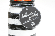 DIY black and white Halloween treat jars with tags
