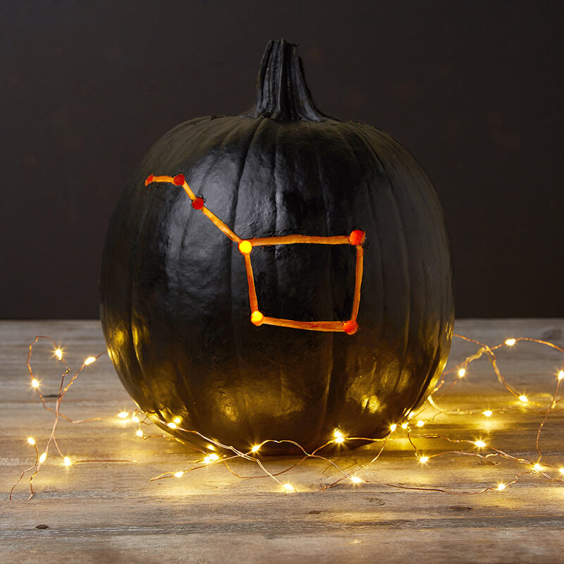 DIY elegant black and orange drilled pumpkin (via blog.modcloth.com)