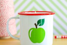 DIY apple candle in an apple printed mug