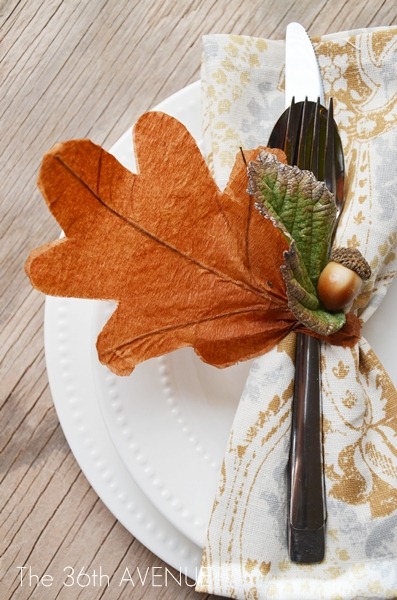 DIY paper wired leaf napkin ring with acorns (via www.the36thavenue.com)
