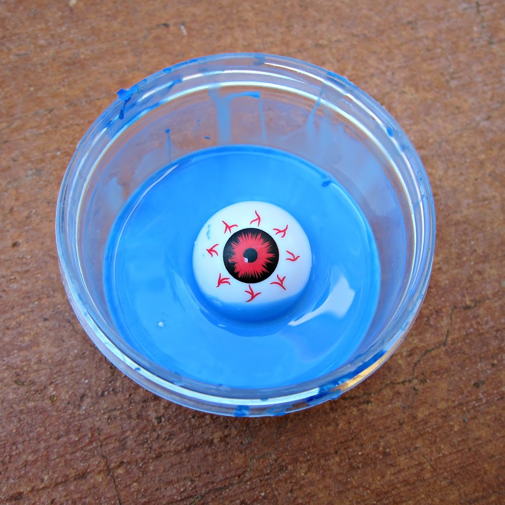 DIY bold blue slime with a large eyeball (via www.morenascorner.com)