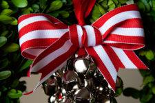 DIY jingle bell cluster Christmas ornament
