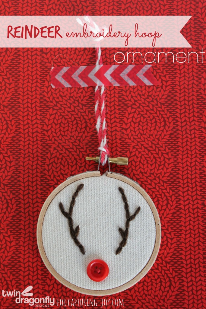 DIY reindeer embroidery hoop ornament (via www.kristendukephotography.com)