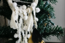 DIY dreamcatcher Christmas ornament