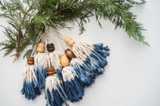 DIY dip dyed tassel bead Christmas ornaments