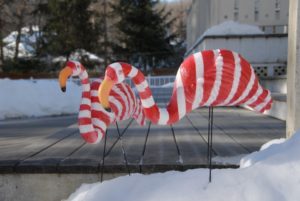 14 DIY Candy Cane Christmas Crafts To Repeat - Shelterness