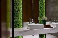 05 a living greenery wall in a bathroom is a chic idea for any style and decor, it’s very refreshing