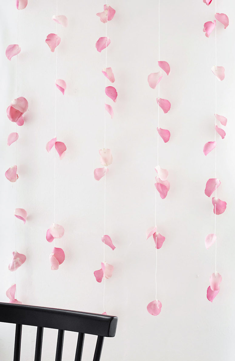 DIY fresh rose petal backdrop for taking pics (via www.homeyohmy.com)