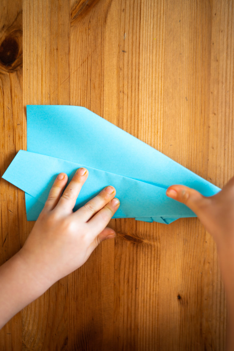 diy how to train your dragons paper planes