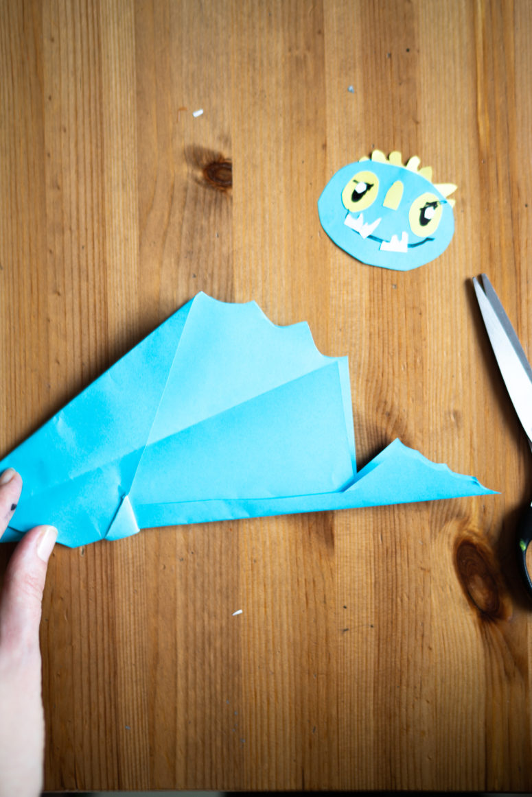 diy how to train your dragons paper planes