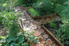 19 a small wood slice garden path plus a lawn looks very natural and eco-friendly