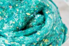 DIY turquoise glitter mermaid slime craft