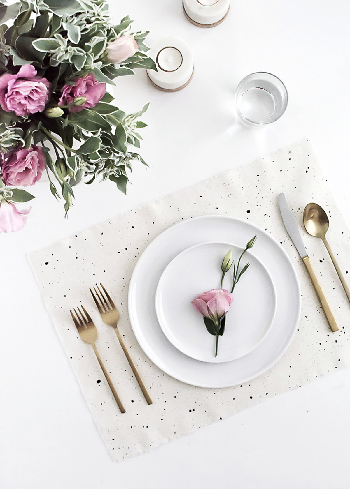 DIY simple black and white speckled placemats